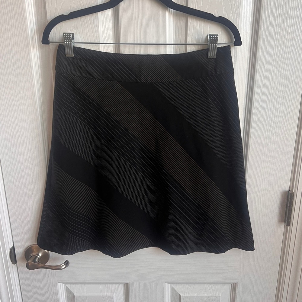 Old Navy A-Line Skirt Striped Stretch Career Casual‎ Black Brown Size 2